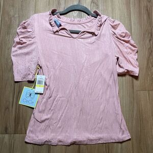 CeCe L'amour Blouse Top Short sleeve Women's Medium NWT $60 MSRP Rayon